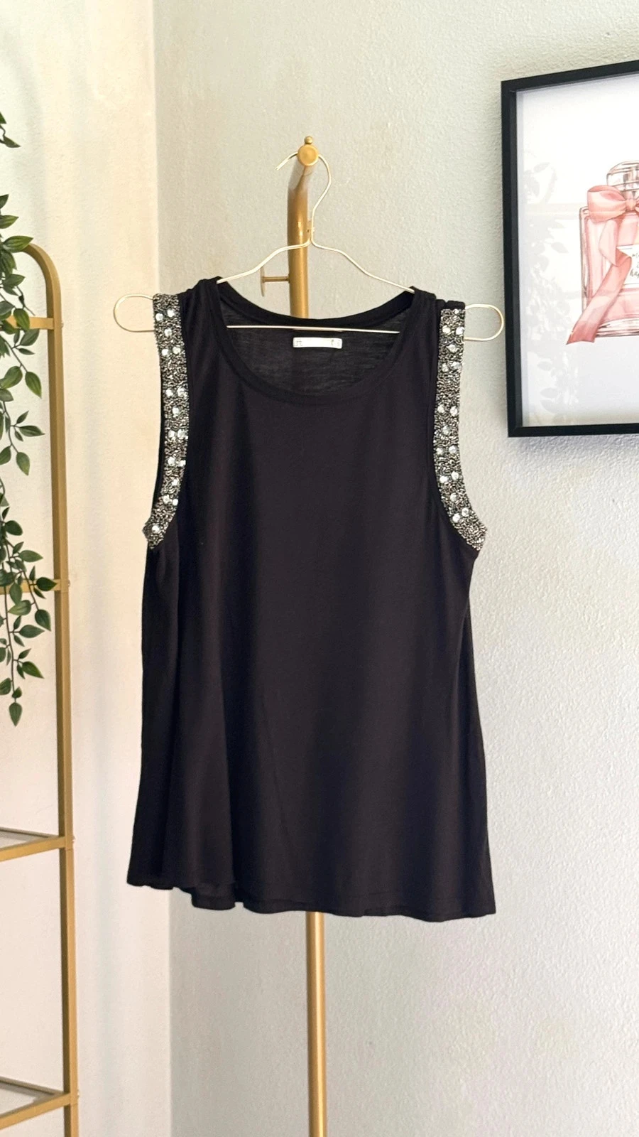 Lindo Top / T-Shirt de Alças Preto com Pedraria LFT • L • TN286